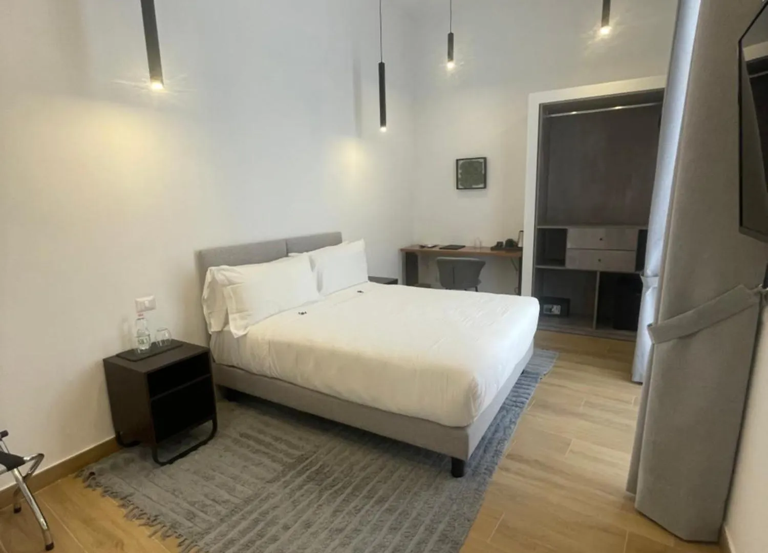 Guest house 4Heavens_Naples Hotel